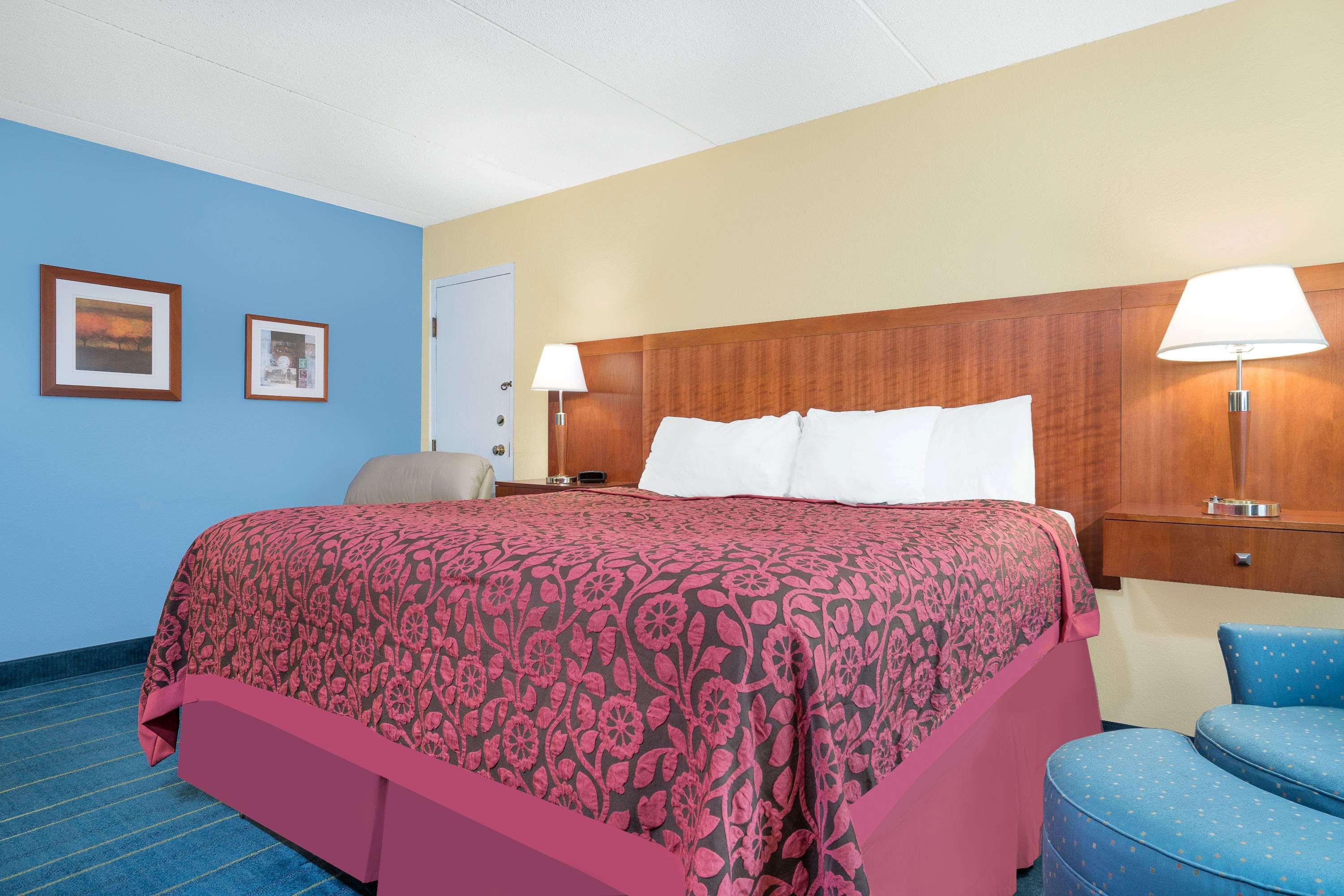 Days Inn By Wyndham Alexandria Mn Bagian luar foto