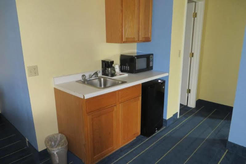 Days Inn By Wyndham Alexandria Mn Bagian luar foto