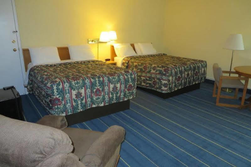 Days Inn By Wyndham Alexandria Mn Bagian luar foto